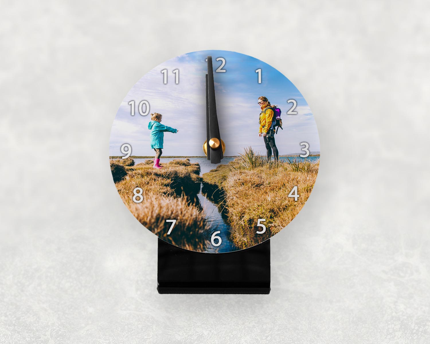 Photo desk clock