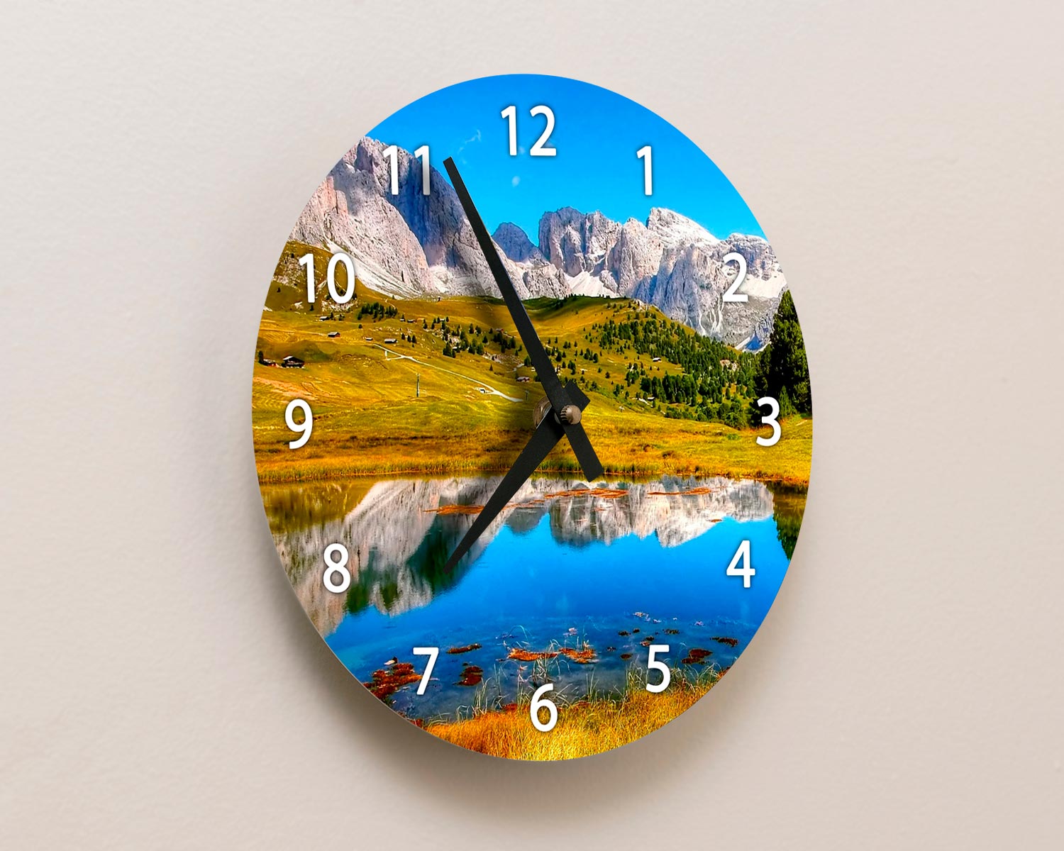 Aluminium Wall Clock detail